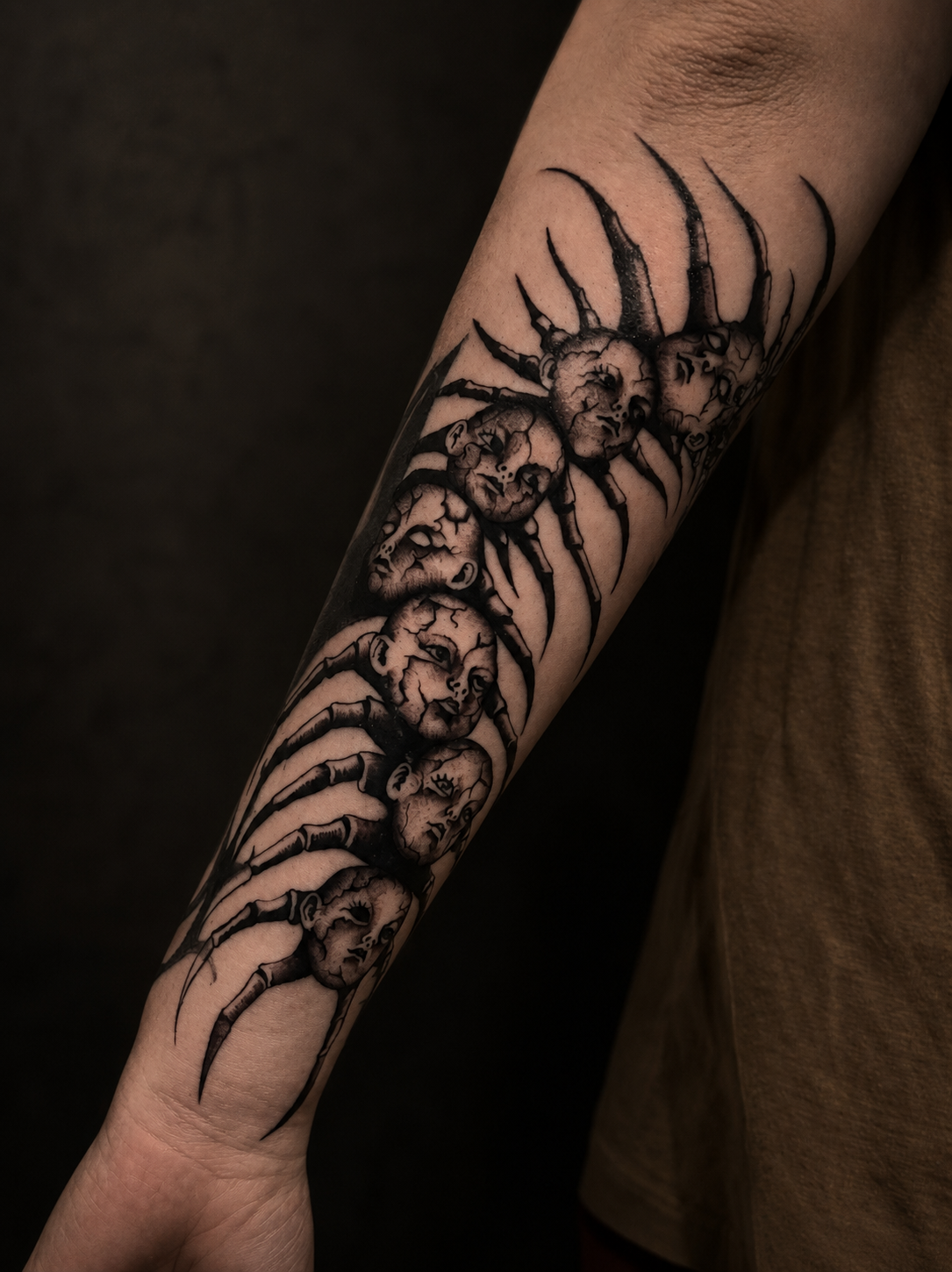 Blackwork — 01